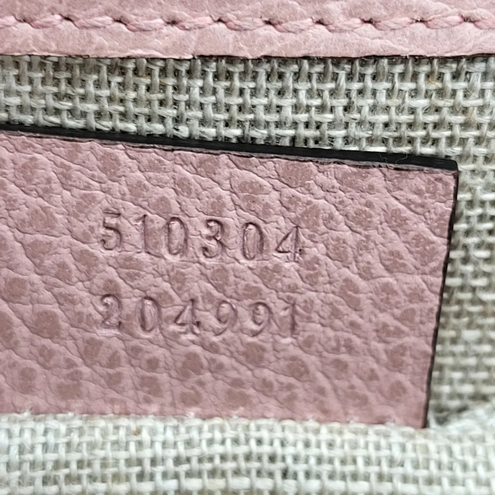 Gucci Interlock GG logo soft Pink Crossbody Bag with Gold Chain